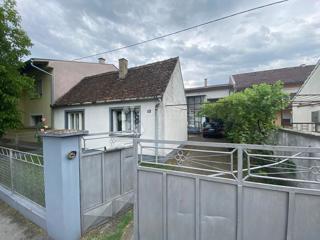 Hiša Budainka, Slavonski Brod, 450m2