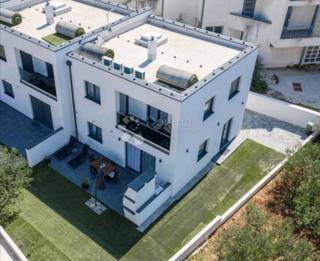 Hiša Vodice, 130m2