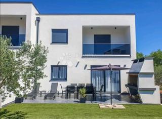 Hiša Vodice, 130m2