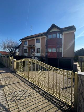 Hiša Zibel, Sisak, 409m2