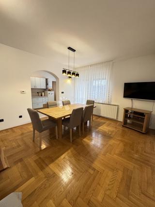 Hiša Lučko, Novi Zagreb - Zapad, 467m2