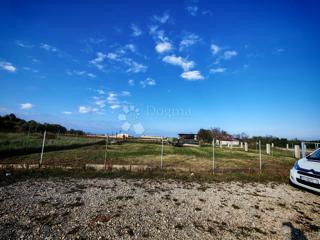  VRHUNSKA! GRADBENA ZEMLJIŠČA V BLIŽINI PULA