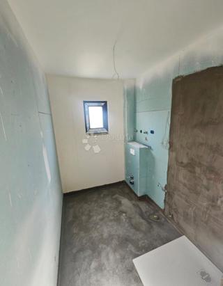 Stanovanje Kaštel Lukšić, Kaštela, 108m2