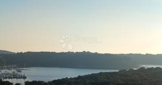 Zazidljivo zemljišče Vinkuran, Medulin, 728m2