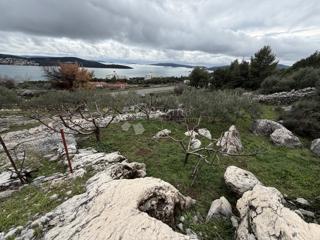 Zazidljivo zemljišče Seget Donji, Seget, 3.000m2