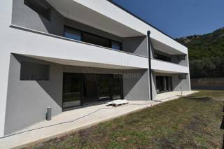 Novogradnja z vrtom - Baška!! Otok Krk Pošaljite povratne informacije Bočne ploče Povijest Spremljeno