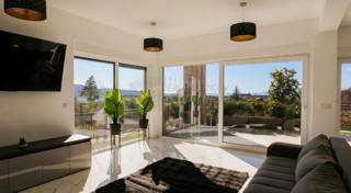 Vila s čudovitim pogledom na morje! Otok Krk!