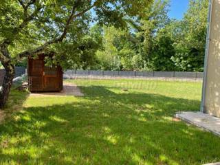 Stanovanje z lepim vrtom!! Malinska-okolica