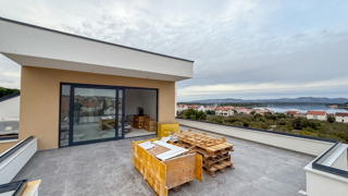 Najlepši penthouse na prodaji na otoku Murteru s 3 spavaće sobe.