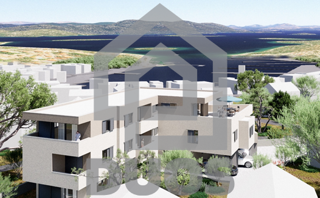 Penthouse S4 v drugem nadstropju stavbe v Jezerih z dvema spalnima prostoroma