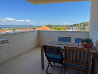 Penthouse s tremi spalnicami, s panoramskim razgledom in garažo