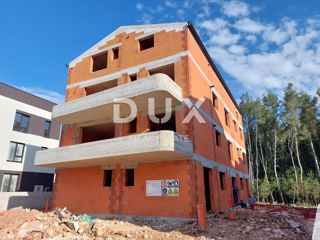 ISTRA, ROVINJ - Dvonadstropni penthouse s strešno teraso in pogledom na morje