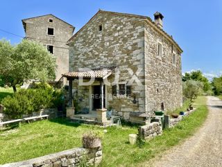 ISTRA, BUJE - NOVO - Umetnikova hiša s panoramskim razgledom