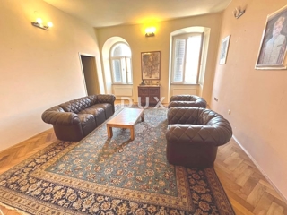 ISTRA, PULA - Stanovanje z garažo v peš coni 89 m2