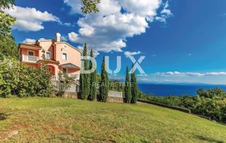 OPATIJA, CENTER - Redkost na trgu! - luksuzna vila z bazenom
