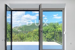 CRIKVENICA - Stanovanje v pritličju z vrtom!