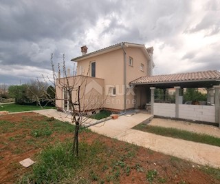 ISTRA, POREČ, okolica - Nova hiša z bazenom na prostranem vrtu, PRILOŽNOST !!!