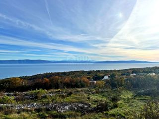 ISTRA, RABAC - Prostorna parcela s pogledom na morje in gradbenim dovoljenjem