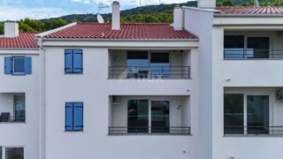 OTOK CRES, CRES - Apartma 3 spalnice + kopalnica, parkirišče, pogled na morje