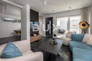 OTOK PAG, NOVALJA - Vila s 4 spalnicami, bazenom in savno, 148,50 m2
