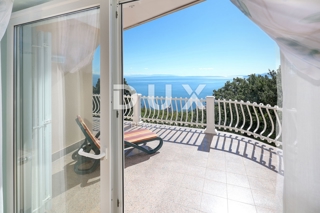 OPATIJA, BREGI - vila s panoramskim razgledom na morje in velikim vrtom! PRILOŽNOST!