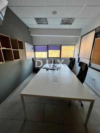 RIJEKA, KASTAV - poslovni prostor / poslovni prostor 368 m2, moderno opremljen!!!