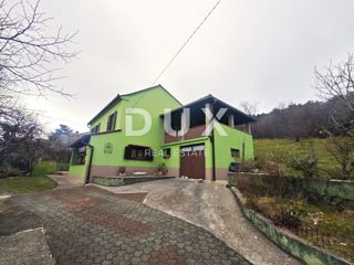 ČAVLE (okolica) - Samostojna hiša s 3250 m2 zazidljivega zemljišča!