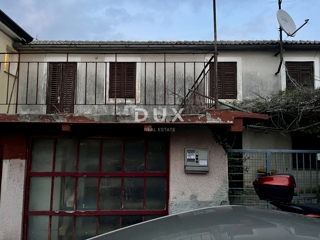 KASTAV, TRINAJSTIĆI - Vrstna hiša za obnovo