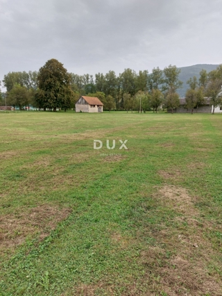 OTOČAC, ČOVIĆI - Košček narave ob reki Gacki, 1234m2