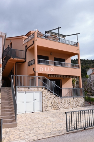 Hiša Zatoglav, Rogoznica, 400m2