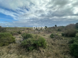 Zemljišče Monteserpo - Komunal, Pula, 9.600m2