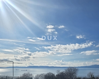 KOSTRENA, ROŽMANIĆI - gradbeno zemljišče 1900m2 s panoramskim pogledom na morje za družinsko vilo / stanovanjsko gradnjo, apartmaji / vile za najem z bazenom