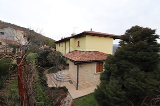 OPATIJA - Kamnita vila s panoramskim pogledom na morje!