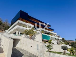 OPATIJA, CENTER - gospodsko stanovanje v luksuzni novogradnji nad centrom Opatije z garažo, panoramski pogled na morje