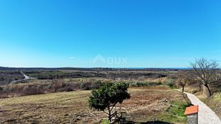 ISTRA, BUJE - Gradbeno zemljišče s panoramskim razgledom