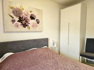 OTOK KRK, ČIŽIĆI - Opremljen apartma 70 m2 s parkiriščem blizu morja