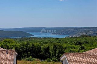 ISTRA, RABAC - Zemljišče z gradbenim dovoljenjem in pogledom na morje