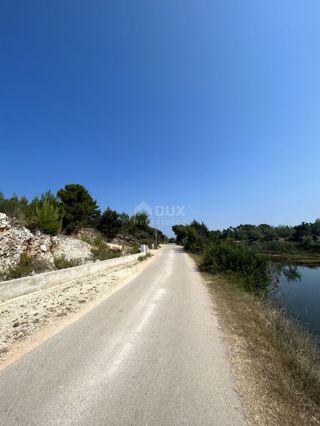 ZADAR, ZATON - Gradbeno zemljišče, prva vrsta do morja