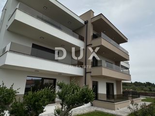 ZADAR, TURANJ - Apartma z vrtom blizu morja S2