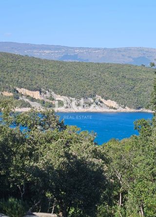 ISTRA, KRNICA - Samostojna hiša 200m od morja