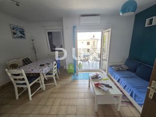 NOVI VINODOLSKI - Apartma 50 m2, 300 m od morja