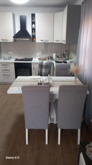 VIŠKOVO, CENTER - stanovanje 76m2, novogradnja, dnevna soba + 2 spalnici, pokrito parkirišče - VRHUNSKI PROSTOR!!! 