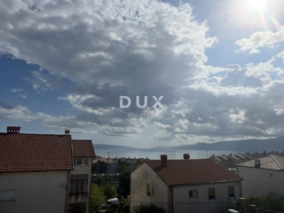 RIJEKA, G. ZAMET - Dvostanovanjsko stanovanje s 4 spalnicami in panoramskim razgledom