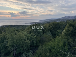 NOVI VINODOLSKI, KLENOVICA - parcela s panoramskim razgledom za vilo ali stanovanjski objekt