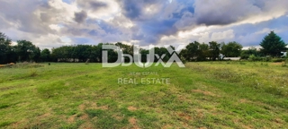 Zemljišče Loborika, Marčana, 794m2