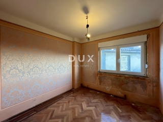 MATULJI - Hiša s potencialom!