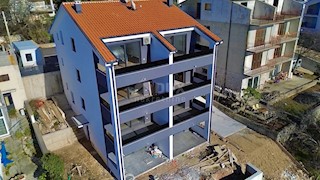 CRIKVENICA - Dvoetažni apartma, 101 m2, pogled na morje!
