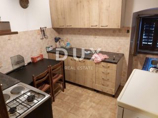RIJEKA, DONJA VEŽICA - stanovanje 101 m2 + mansarda 58 m2 + vrt na odlični in iskani lokaciji! PRILOŽNOST!