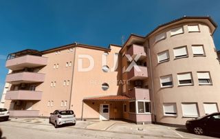 ISTRA, PULA - Prostorno stanovanje s pogledom na mesto