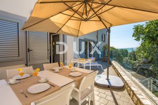 OPATIJA, LOVRAN - ekskluzivno stanovanje 50 m od morja